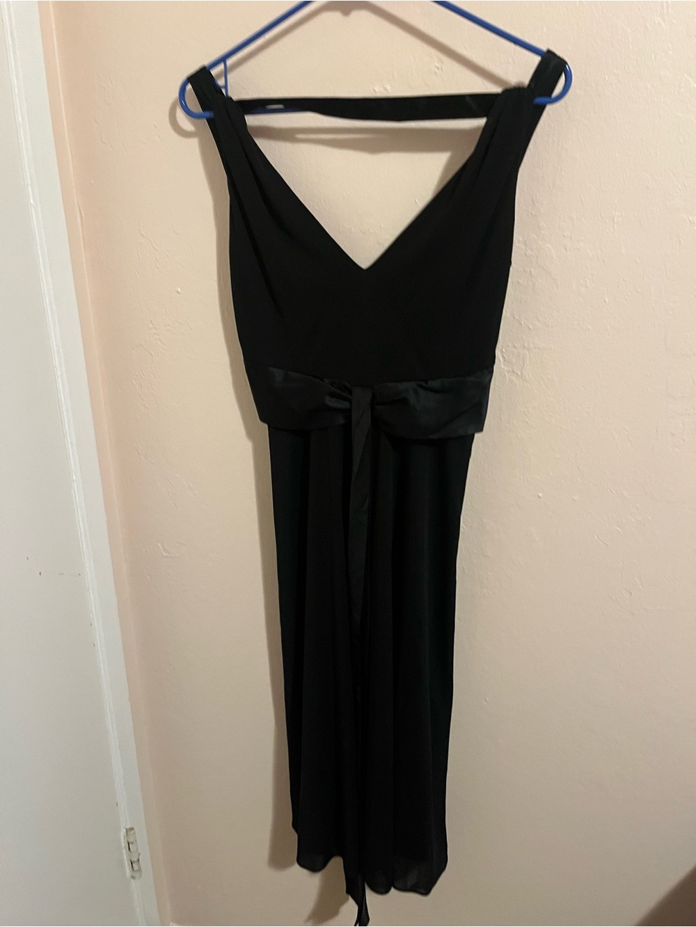 David Meister Black V-Neck Midi Dress with Satin Waist Tie